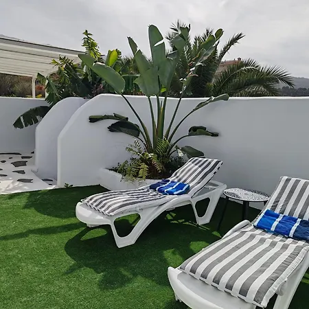 Con Piscina Climatizada بيت للعطل