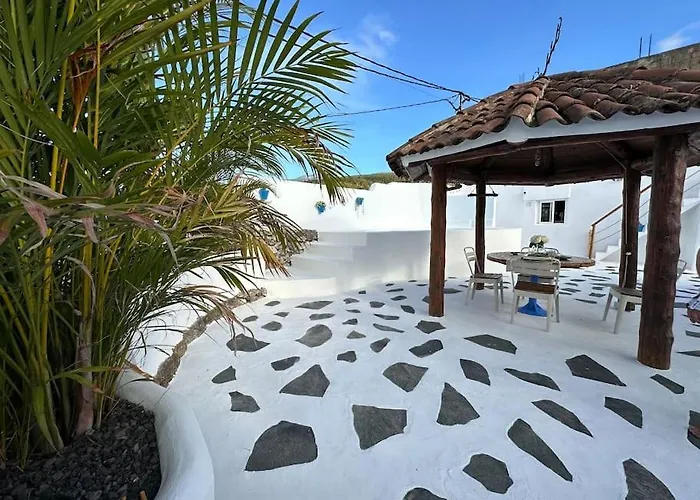 Con Piscina Climatizada Tatil Evi Icod De Los Vinos