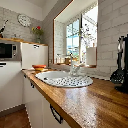 Con Piscina Climatizada Nyaraló *