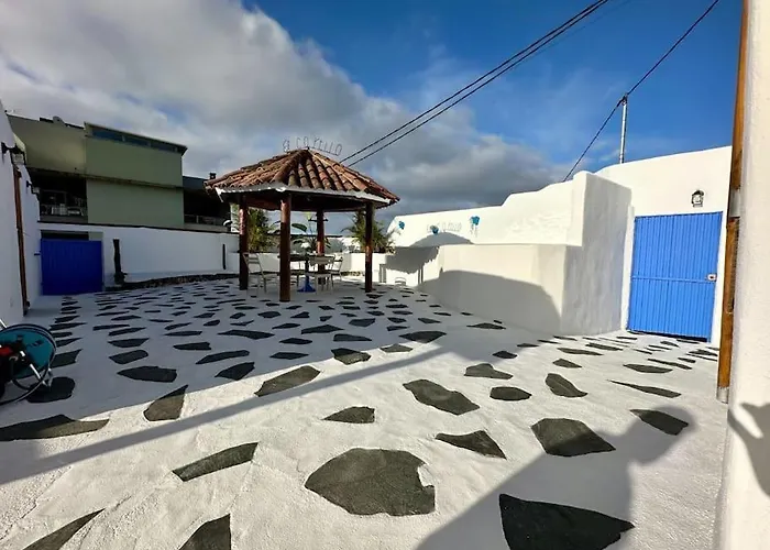 Con Piscina Climatizada Vakantiehuis *